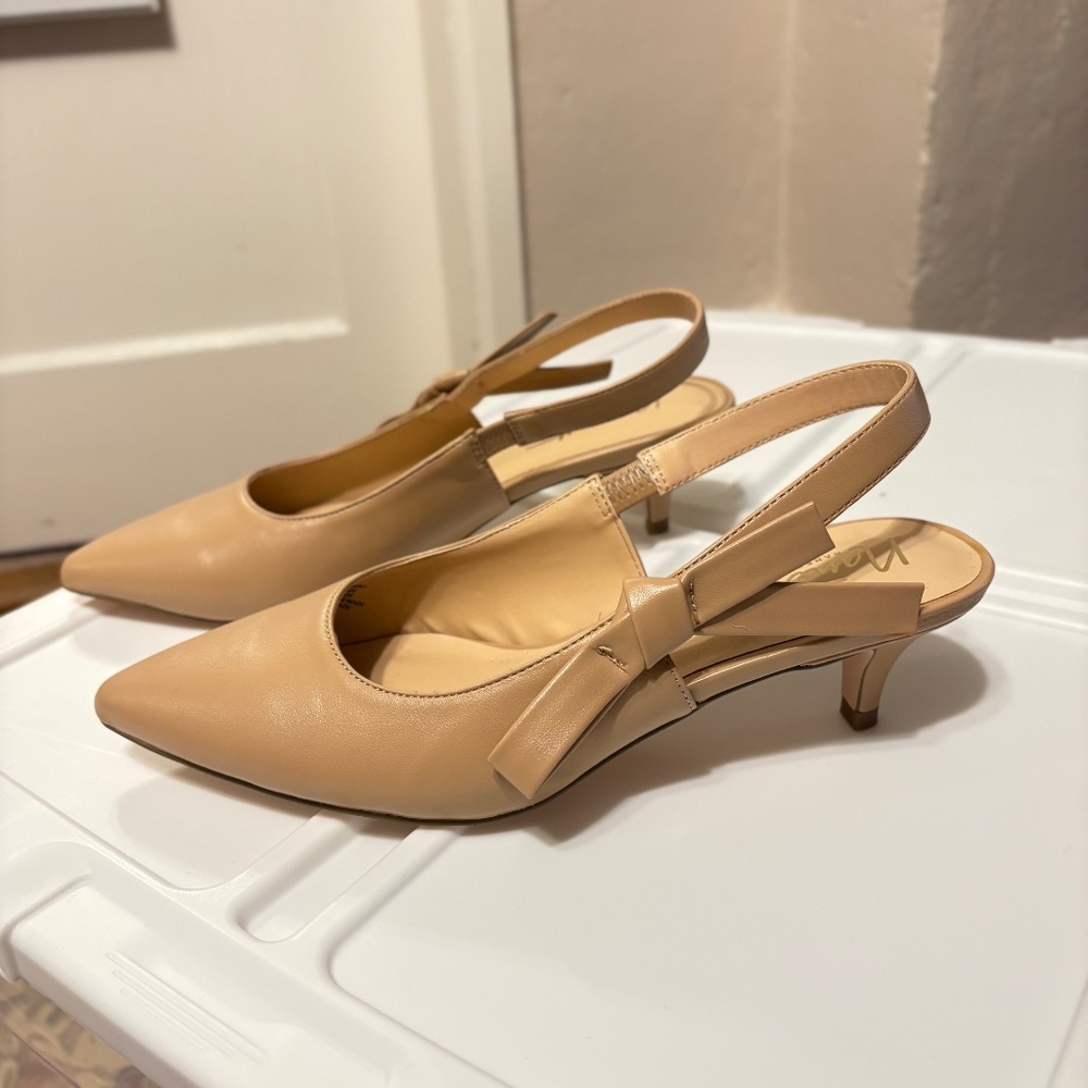 NEW Nanette by Nanette Lepore Rhona Slingback Kitten Heels Tan, 9M